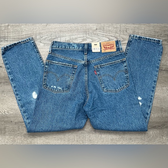 Levi’s 501 Original Cropped Women’s Jeans | High Rise | Color: Blue |Size: 26x26 - Picture 4 of 14